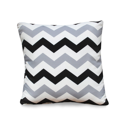 Zigzag Pulse – Give Your Minimalist Space a Bold Black & White Edge (17x17 inches)