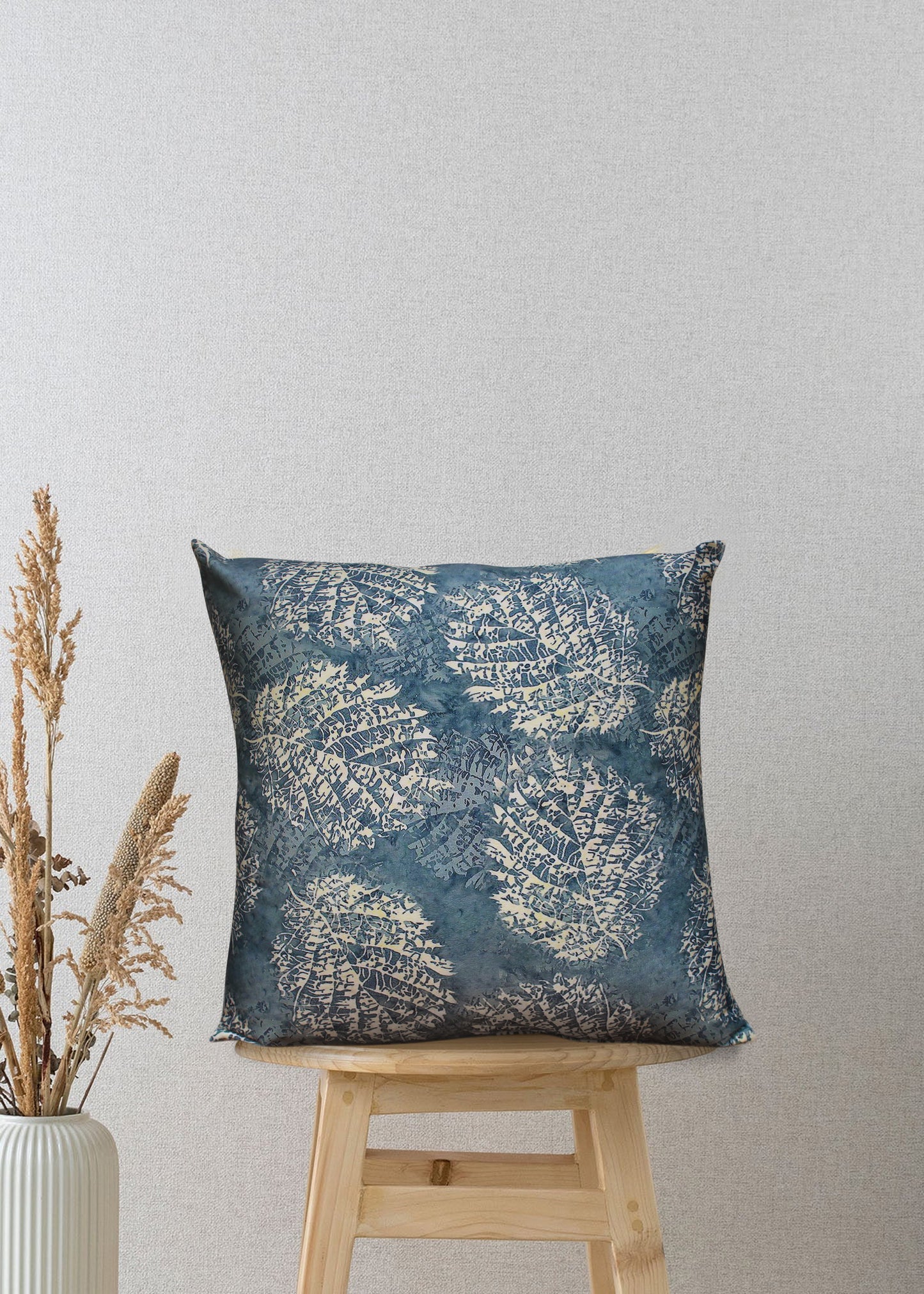 Midnight Fern – Elevate Your Decor With Luxe Blue and Gold Detailing (17x17 inches)